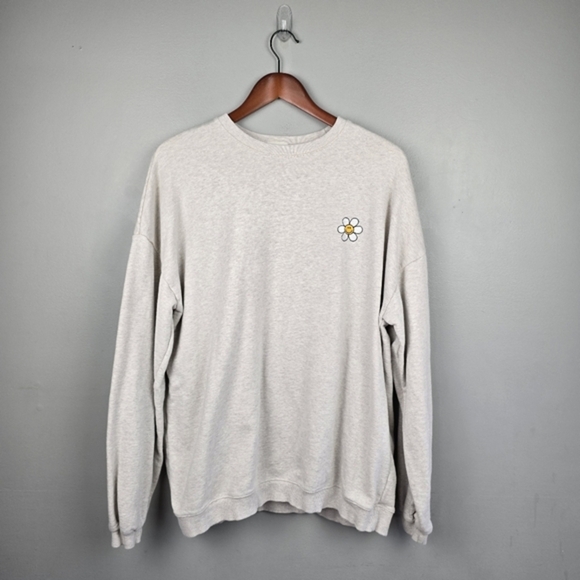 JUNIE GREY Mom Oversized Sweatshirt Embroidered Smile Flower Gray Womens Size L - Picture 1 of 9